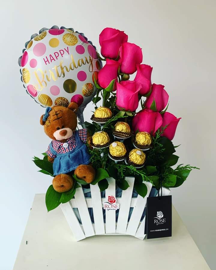 Osita parche con rosas fucsia