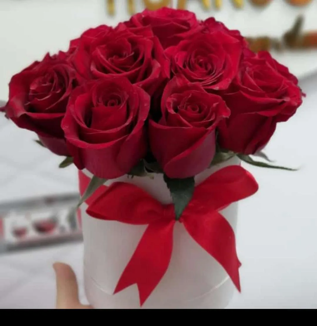 Arreglo de rosas rojas