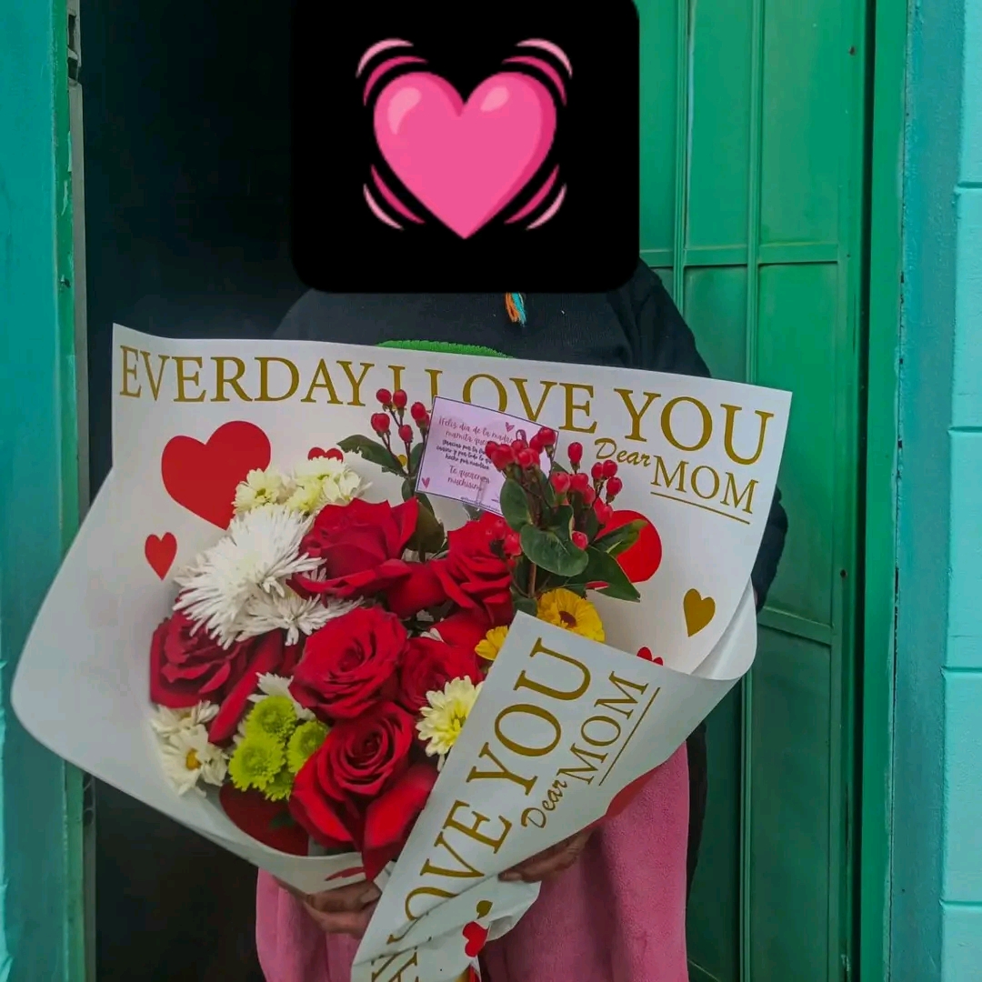 Arreglo Floral con Rosas
